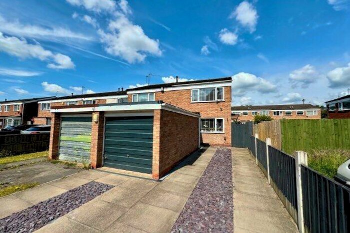 2 Bedroom Property To Rent In Dornie Drive, Birmingham, B38