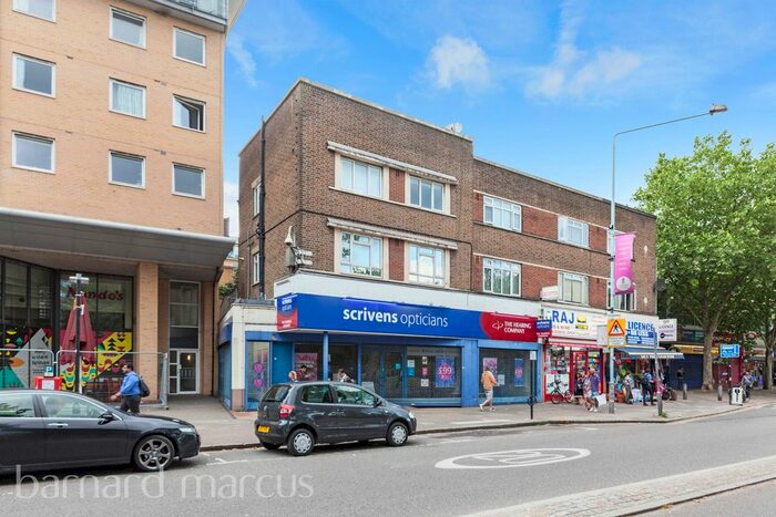 2 Bedroom Flat To Rent In Wilton Parade, Feltham, TW13