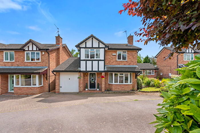 4 Bedroom Detached House For Sale In Wessex Close, Kettering, NN16