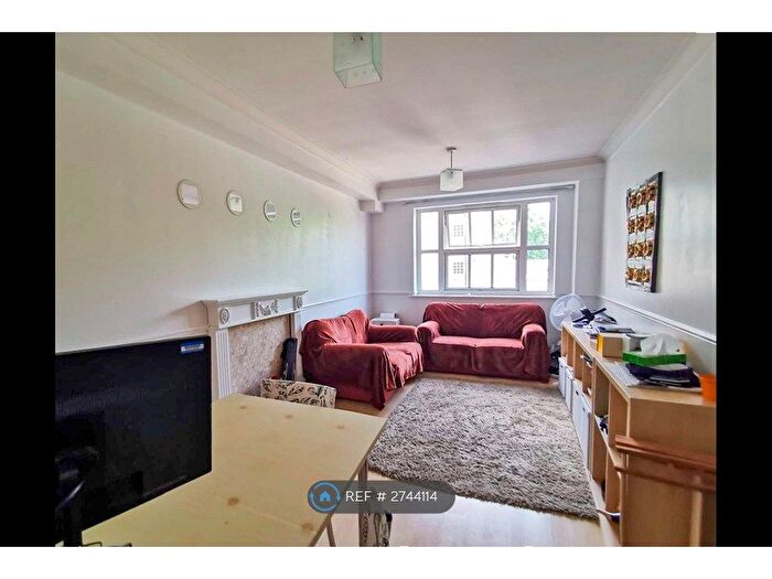 2 Bedroom Flat To Rent In London, London, E1