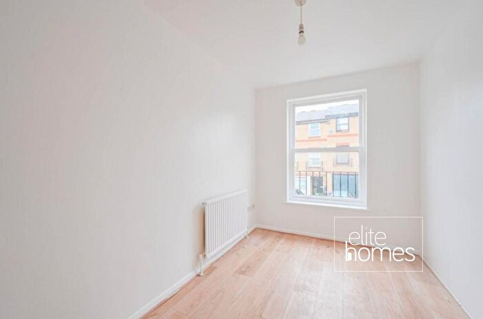 1 Bedroom Flat To Rent In Edmeston Close, London, E9