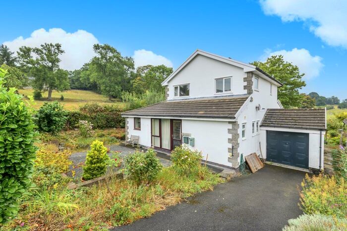 3 Bedroom Detached House For Sale In New Radnor, Powys, LD8