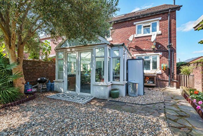 4 Bedroom House For Sale In Mill Road, Silvertown, London, E16