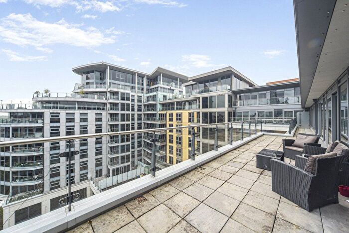 3 Bedroom Flat For Sale In Townmead Road, Fulham, SW6