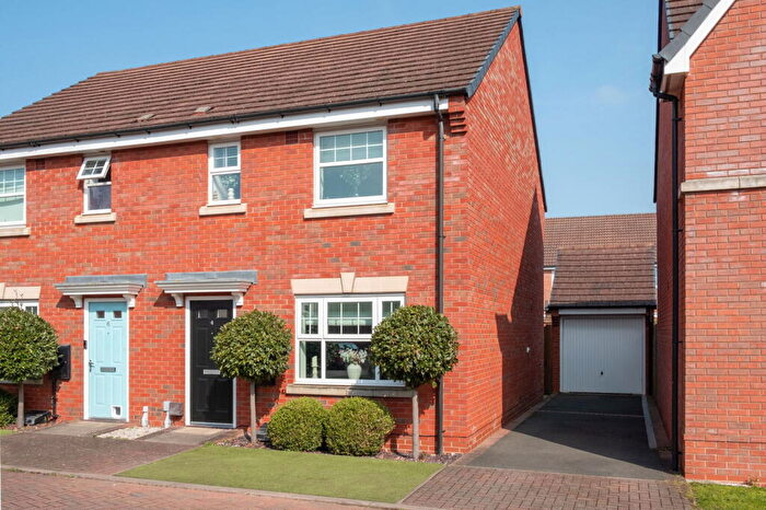 3 Bedroom Semi-Detached House For Sale In Jackson Crescent, East Leake, LE12