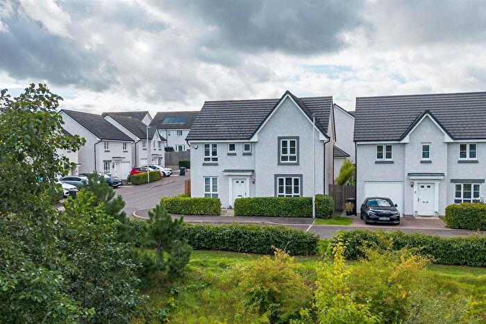 4 Bedroom Detached House For Sale In Charolais Lane, Huntingtower, Perth, PH1