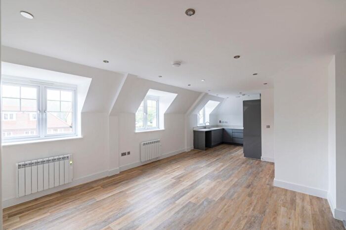 2 Bedroom Apartment To Rent In Brighton Road, Brighton Road, CR5