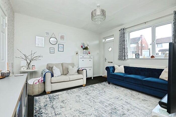 2 Bedroom Terraced House For Sale In Bishop Hill, Sheffield, S13