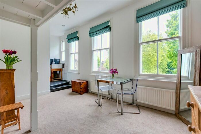 Studio To Rent In Philbeach Gardens, Earls Court, London, SW5