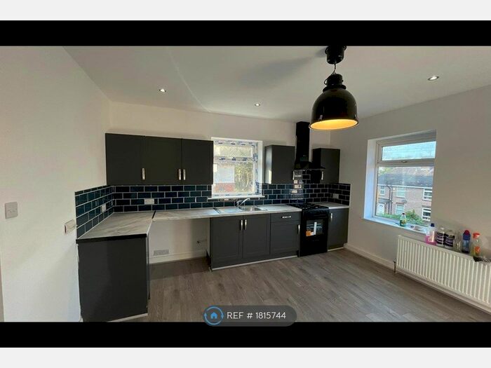 2 Bedroom Detached House To Rent In Papermill Road, Sheffield, S5