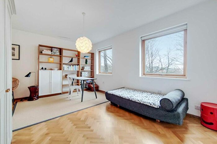 Studio To Rent In Hornsey Lane, Highgate, N6