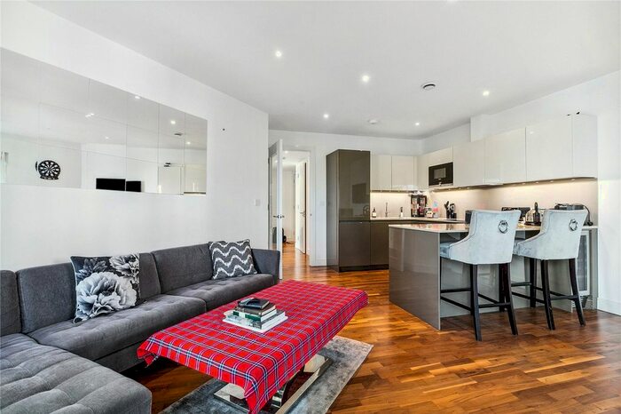 2 Bedroom Flat To Rent In Trafalgar House, Juniper Drive, SW18