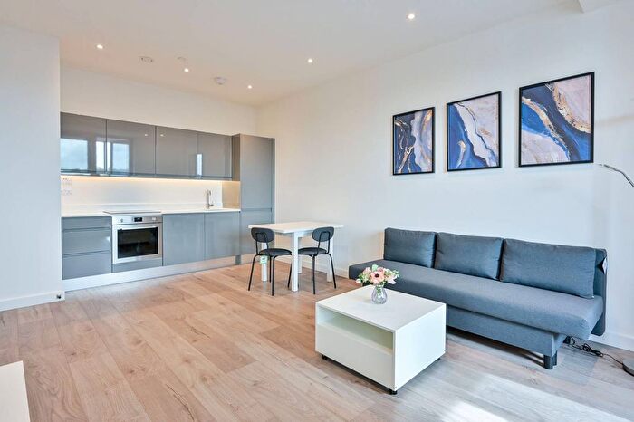 1 Bedroom Flat To Rent In Ladymead, Guildford, GU1