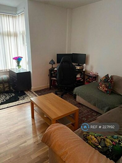 1 Bedroom Flat To Rent In Village Place, Leeds, LS4