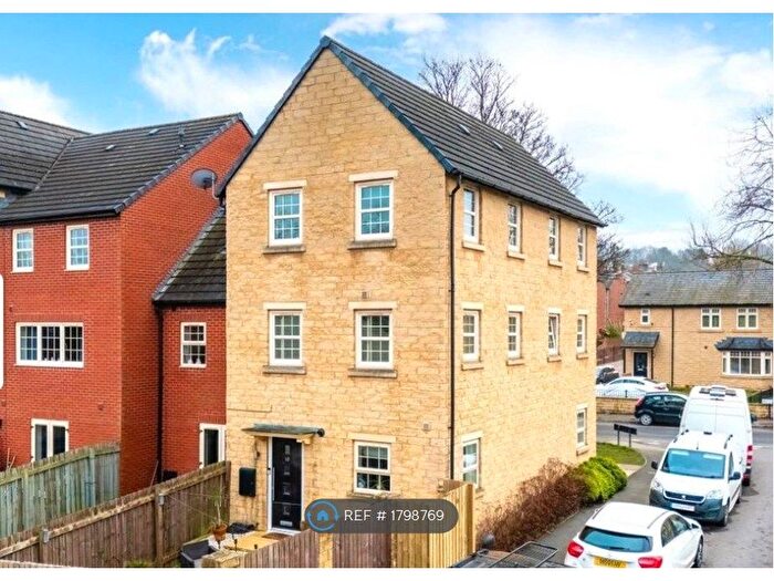 2 Bedroom Terraced House To Rent In Spring Gardens, Barnsley, S70