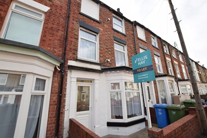 3 Bedroom Terraced House To Rent In Cambridge Street, Scarborough, YO12