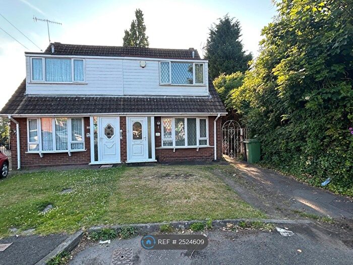 2 Bedroom Semi-Detached House To Rent In The Glade, Stourbridge, DY9