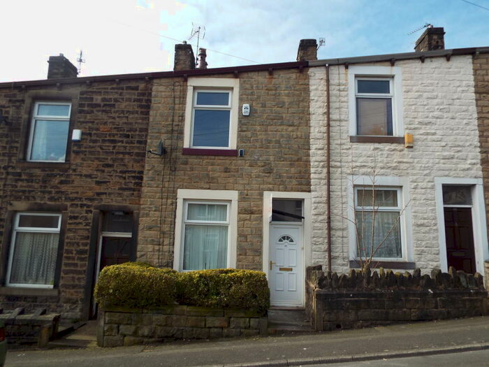 2 Bedroom House To Rent In North Street, Colne, BB8