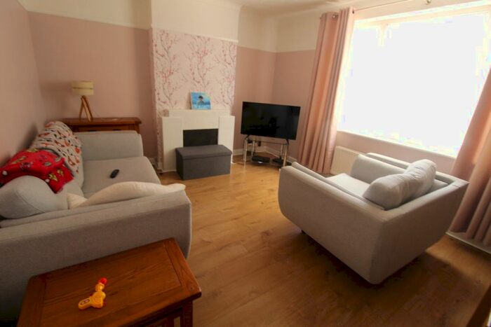 2 Bedroom Flat To Rent In Northolt Road, South Harrow, Harrow, HA2