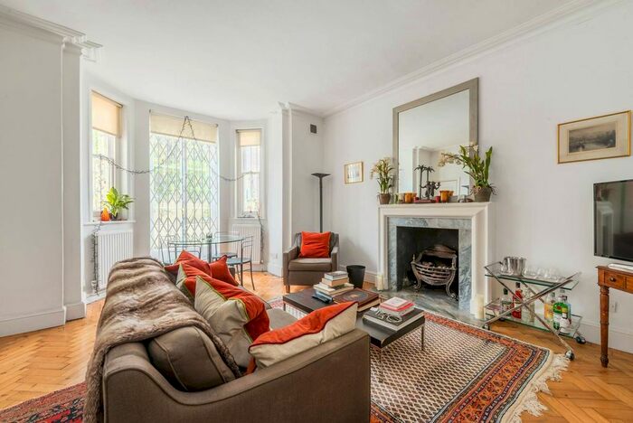 1 Bedroom Flat To Rent In Dawson Place, Notting Hill, London, W2
