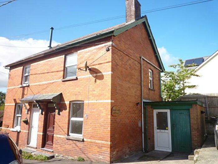 2 Bedroom Semi-Detached House To Rent In Grosvenor Cottage, Viaduct View, EX22