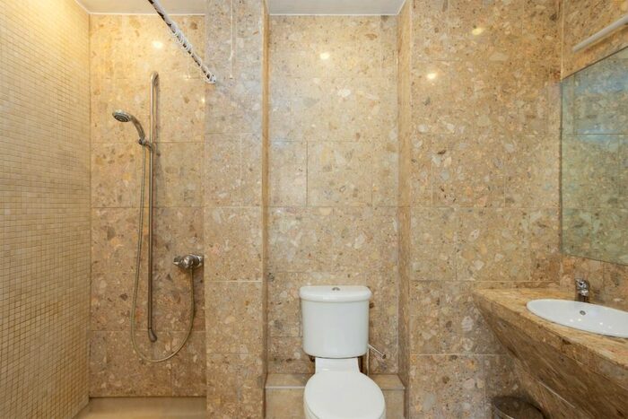 2 Bedroom Flat To Rent In Gardners Crescent, Central, Edinburgh, EH3