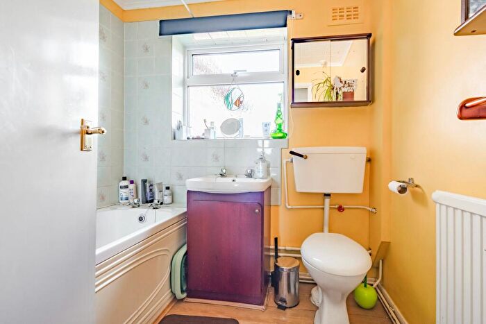 2 Bedroom Semi-Detached Bungalow For Sale In Swanton Road, Dereham, NR20