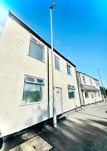 3 Bedroom Detached House To Rent In Cinder Bank, Dudley, DY2