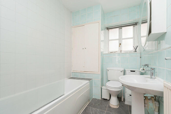 2 Bedroom Apartment To Rent In Scott Ellis Gardens, NW8