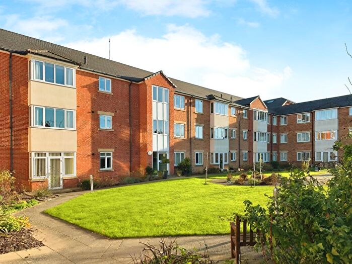 2 Bedroom Apartment For Sale In Manning Road, Bourne, PE10
