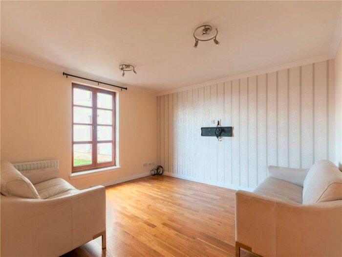 2 Bedroom Flat To Rent In L &#; Kingsknowe Park, Edinburgh, EH14