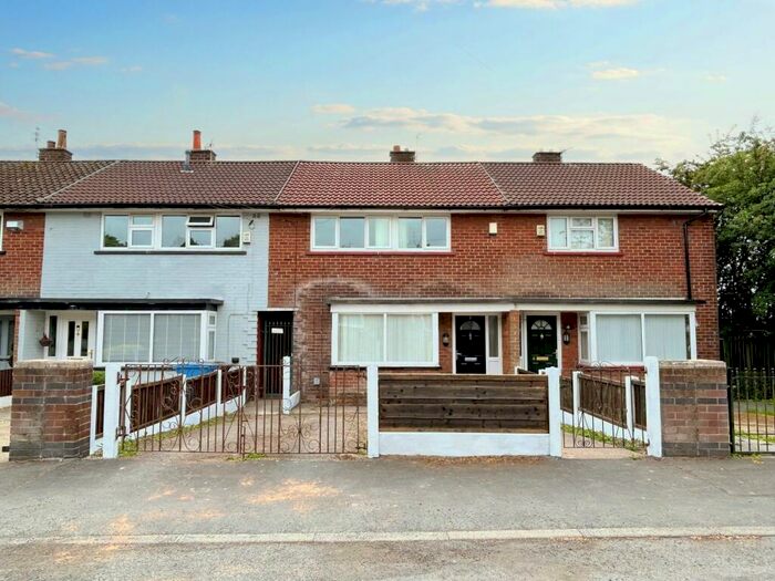 3 Bedroom Terraced House To Rent In Sportside Close, Worsley, M28