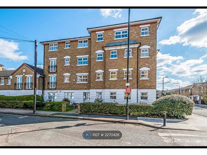2 Bedroom Flat To Rent In Morley House, London, SE15