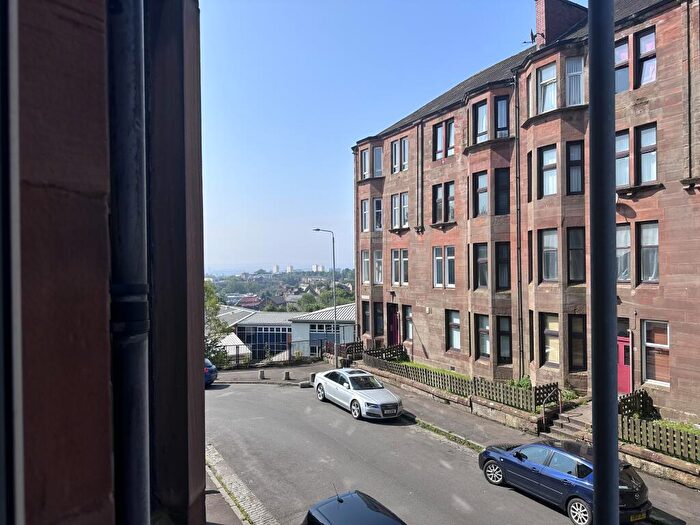 3 Bedroom Apartment To Rent In St Monance Street, Glasgow, Glasgow City, G21