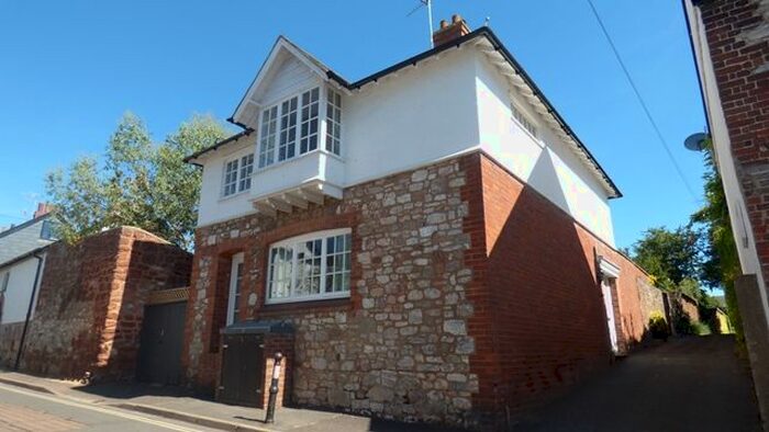 2 Bedroom Detached House To Rent In Follett Road, Topsham, Exeter, EX3