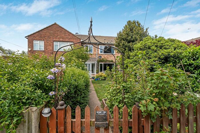3 Bedroom Terraced House For Sale In Hithermoor Road, Stanwell Moor, TW19