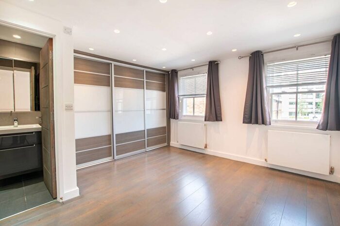 2 Bedroom Property To Rent In Lorne Gardens, Holland Park, London, W11