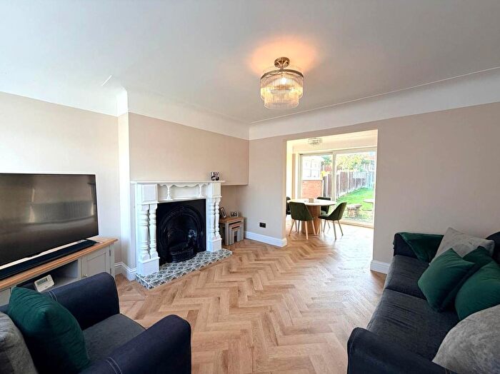 3 Bedroom Semi-Detached House For Sale In Laburnum Crescent, Kirkby Row, L32