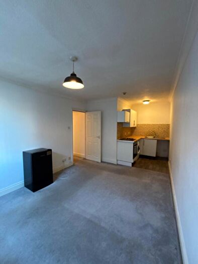 1 Bedroom Flat To Rent In Western Road, Brighton, BN1