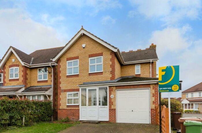 4 Bedroom Detached House To Rent In Homeland Drive, Sutton, SM2