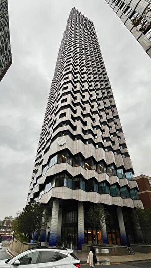 Studio To Rent In Croydon, London, CR9