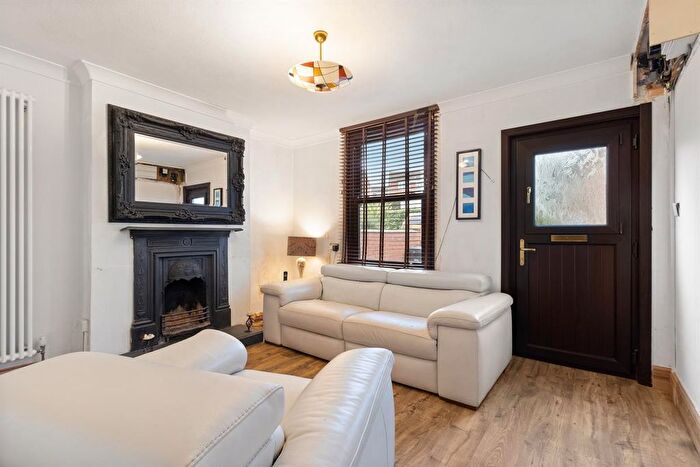 2 Bedroom Terraced House For Sale In Belmont Road, Malvern, WR14