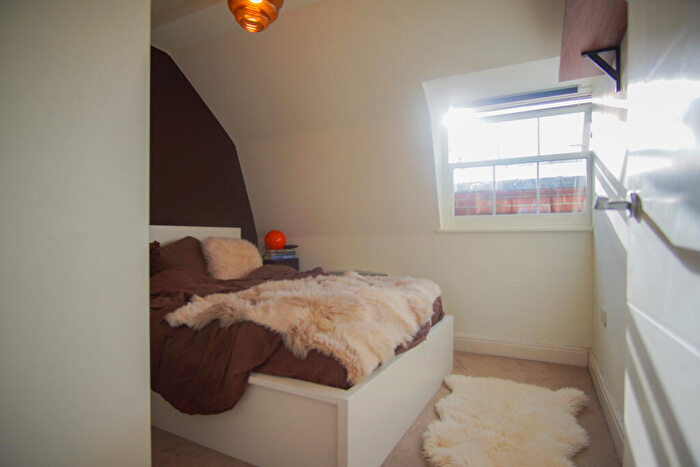 1 Bedroom Flat To Rent In Century Place, St Pauls, BS2