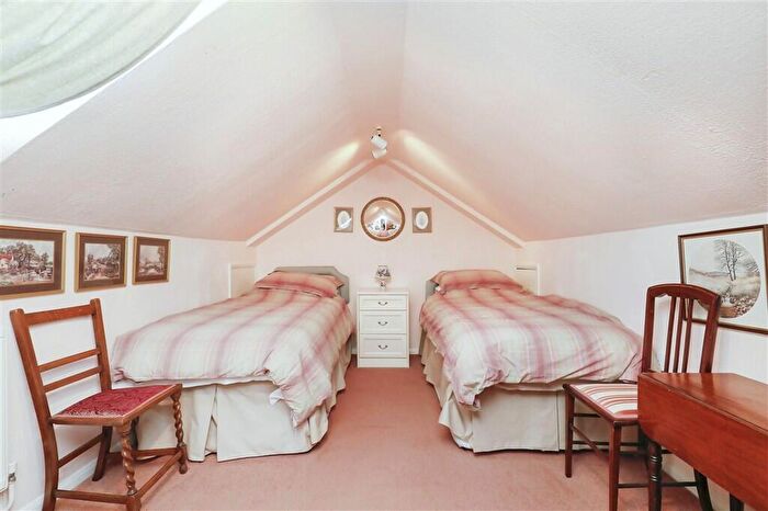 3 Bedroom Bungalow For Sale In The Pightle, Swaffham, PE37