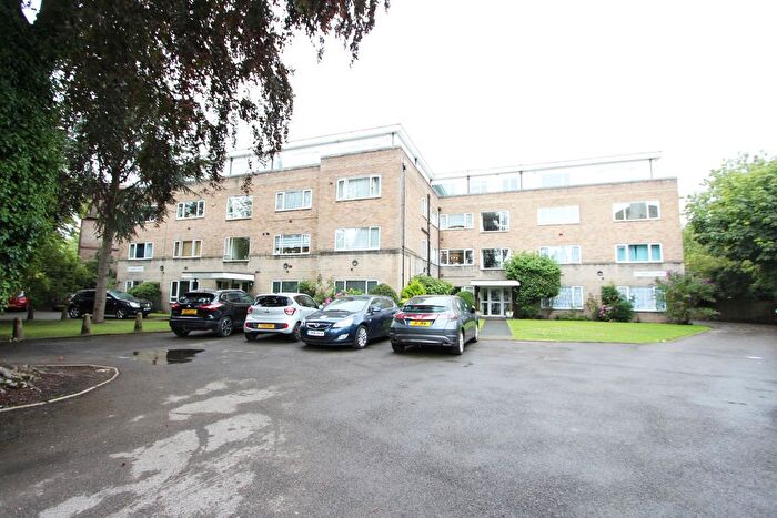 2 Bedroom Flat For Sale In Sunningfields Road, London, NW4