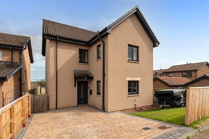 3 Bedroom Detached House For Sale In Springwood Rise, Kelso, TD5
