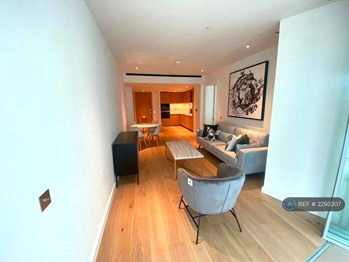2 Bedroom Flat To Rent In Pico House, London, SW11