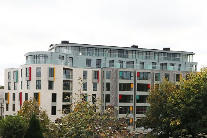 1 Bedroom Flat To Rent In Cavendish Road, Colliers Wood, London, SW19