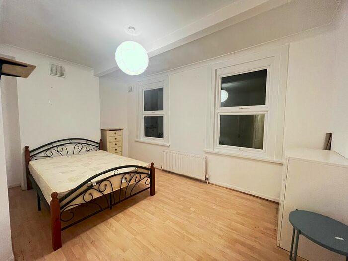 4 Bedroom End Of Terrace House To Rent In Marmont Road, London, SE15