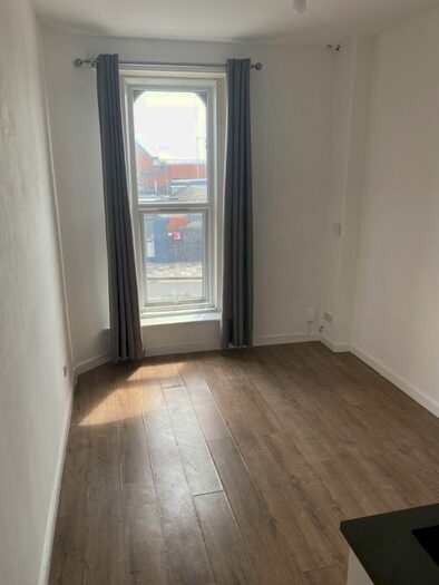1 Bedroom Studio To Rent In Cameron Road, Seven Kings, IG3